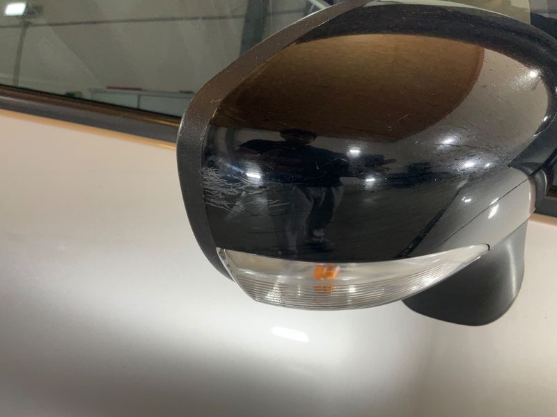 Renault Captur 1.2 TCe Zen 2014 – снимка 23