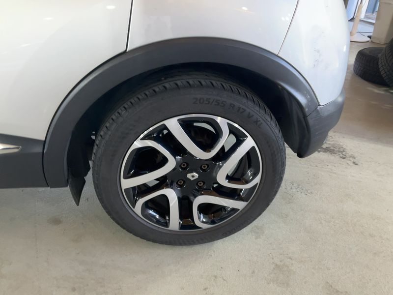 Renault Captur 1.2 TCe Zen 2014 – снимка 5