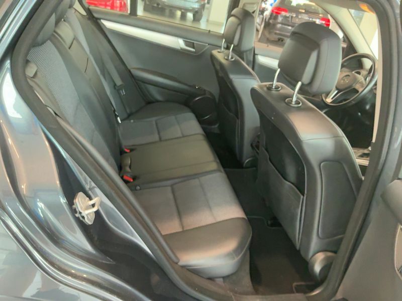Mercedes-Benz C-Klasse C 350 CGI T BlueEfficiency Avantgarde — zdjęcie 14