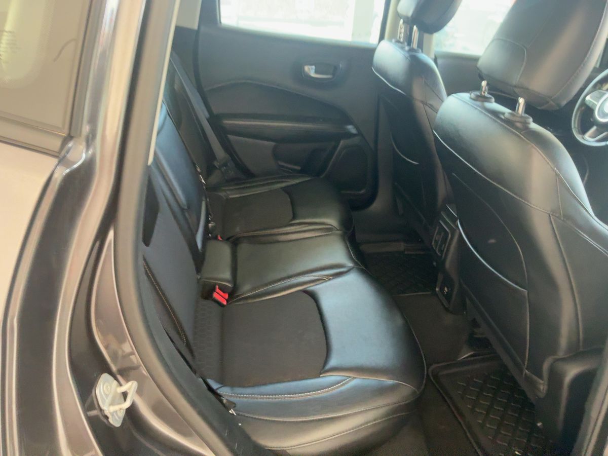 Jeep Compass 2017 — photo 20
