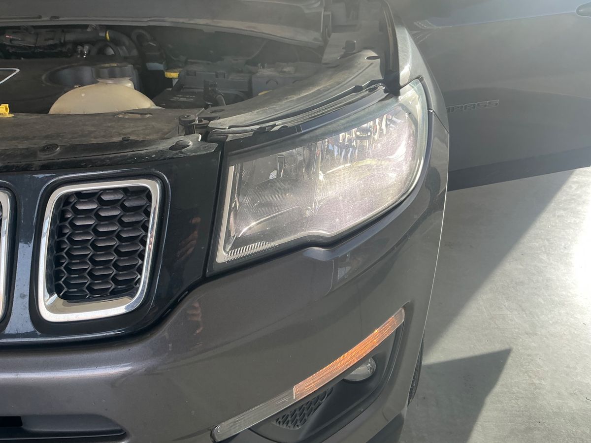 Jeep Compass 2017 — photo 29