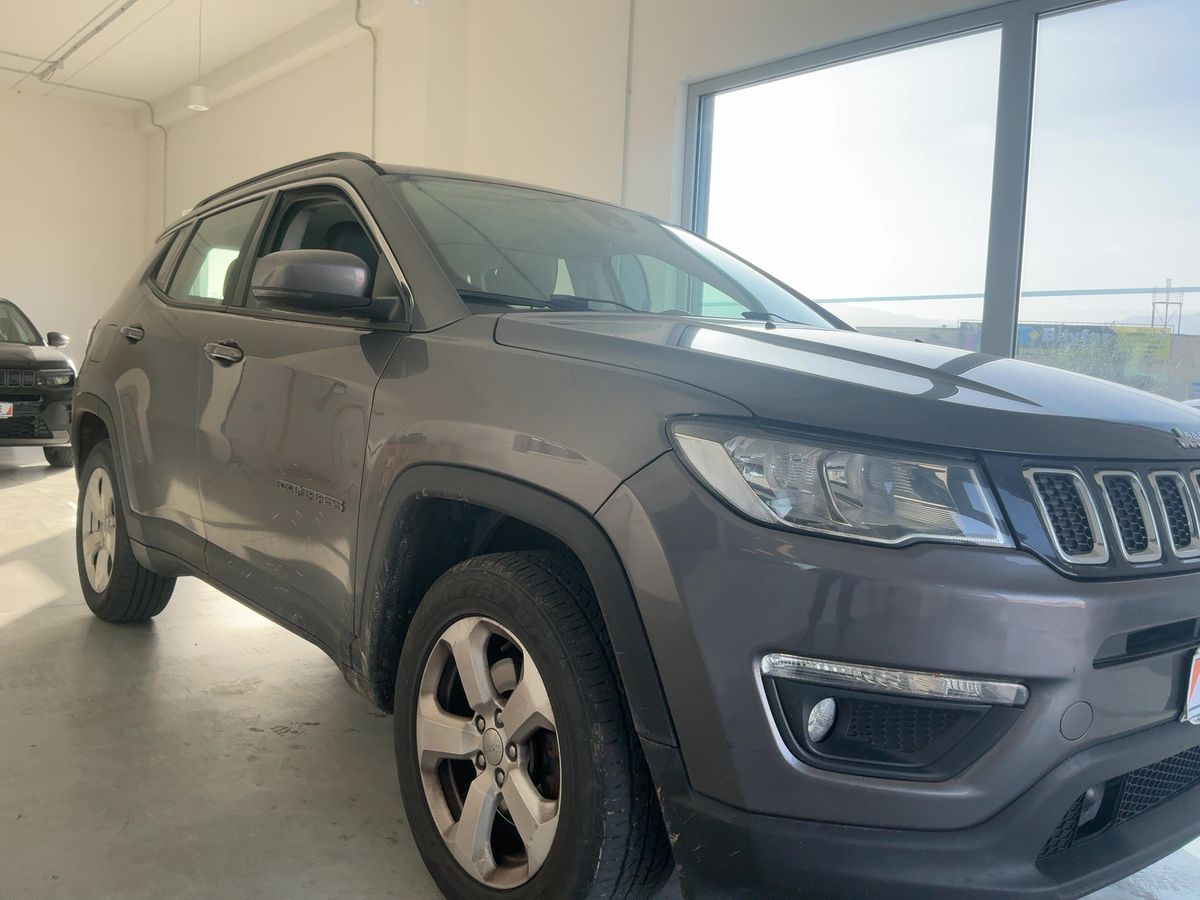 Jeep Compass 2017 — photo 13
