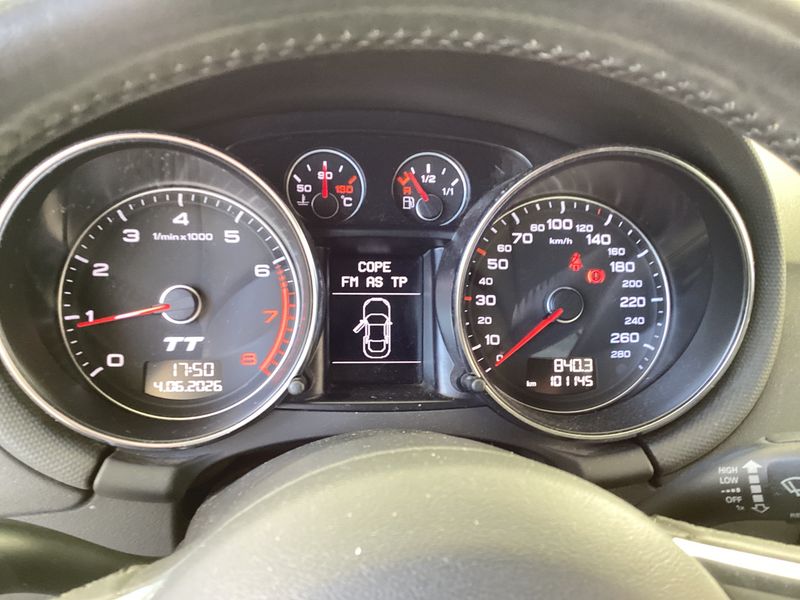 Audi TT 1.8 TFSI Coupe — zdjęcie 13