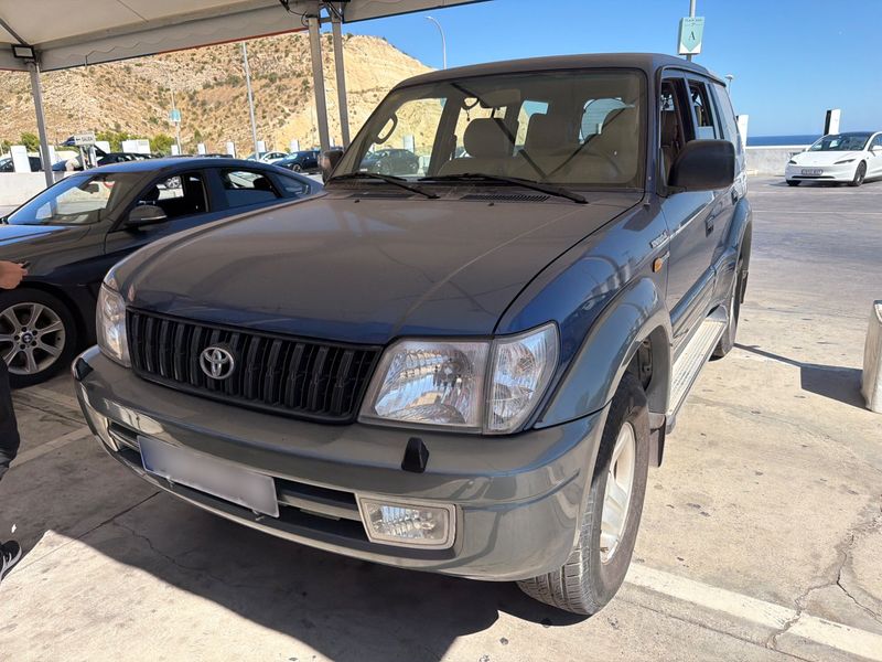 Toyota Land Cruiser 3.0 D-4D VXL — zdjęcie 2