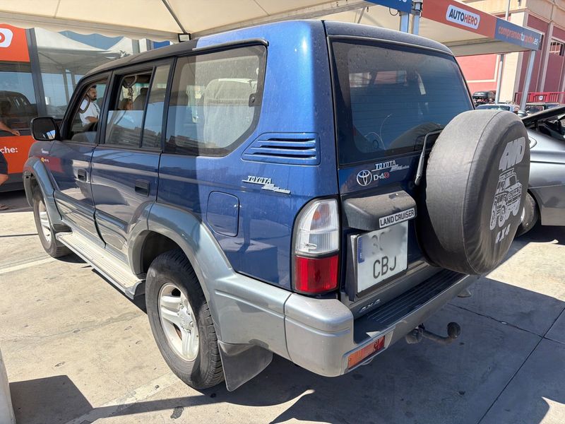 Toyota Land Cruiser 3.0 D-4D VXL — zdjęcie 3