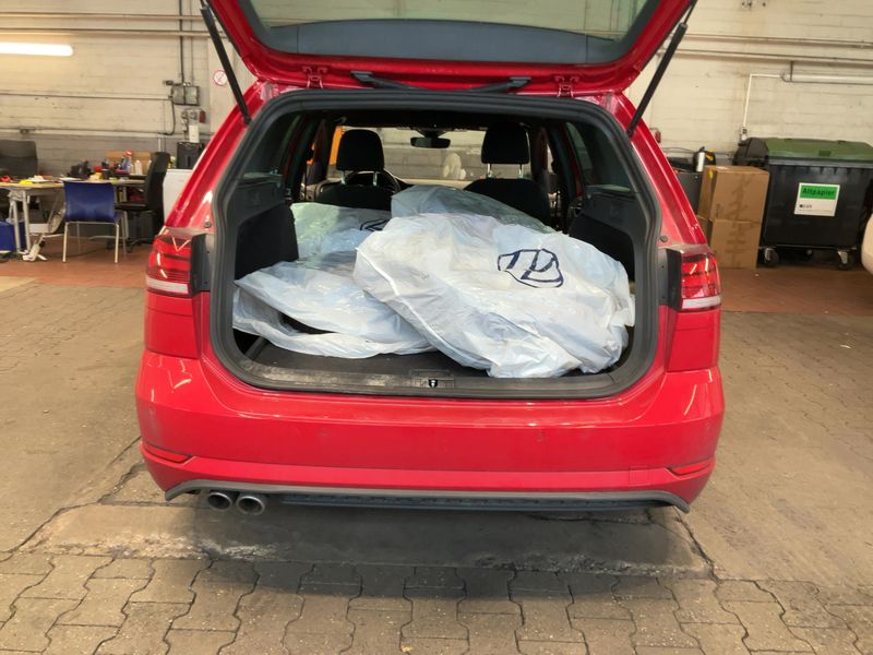 Volkswagen Golf VII 2.0 TDI GTD BlueMotion Tech 2018 – снимка 16