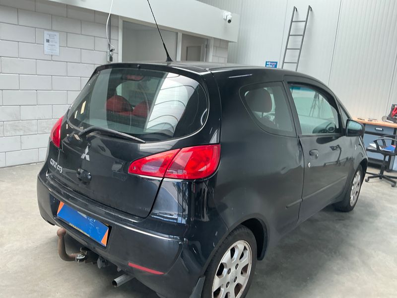 Mitsubishi Colt 1.3 Invite — zdjęcie 2