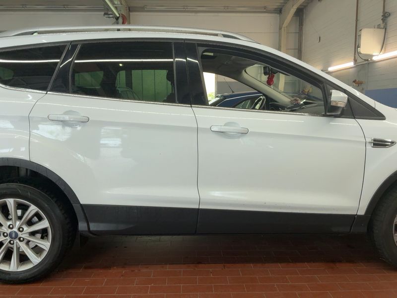 Ford Kuga 2.0 TDCi Titanium — zdjęcie 7