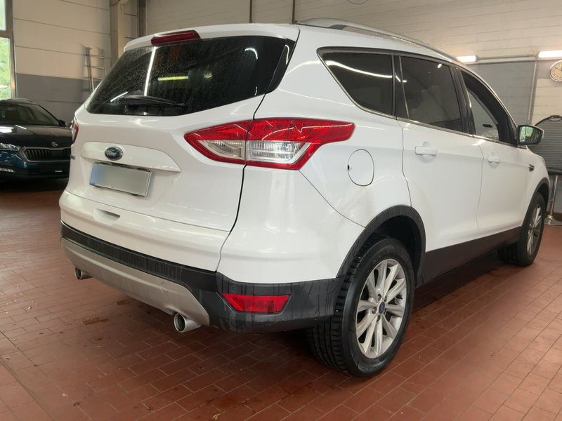 Ford Kuga 2.0 TDCi Titanium — zdjęcie 6
