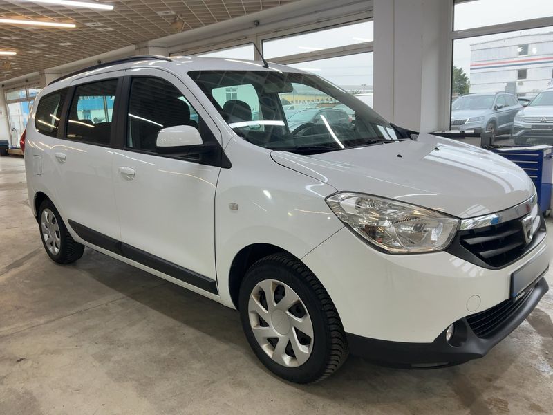 Dacia Lodgy 1.5 dCi Diesel Laureate — zdjęcie 8