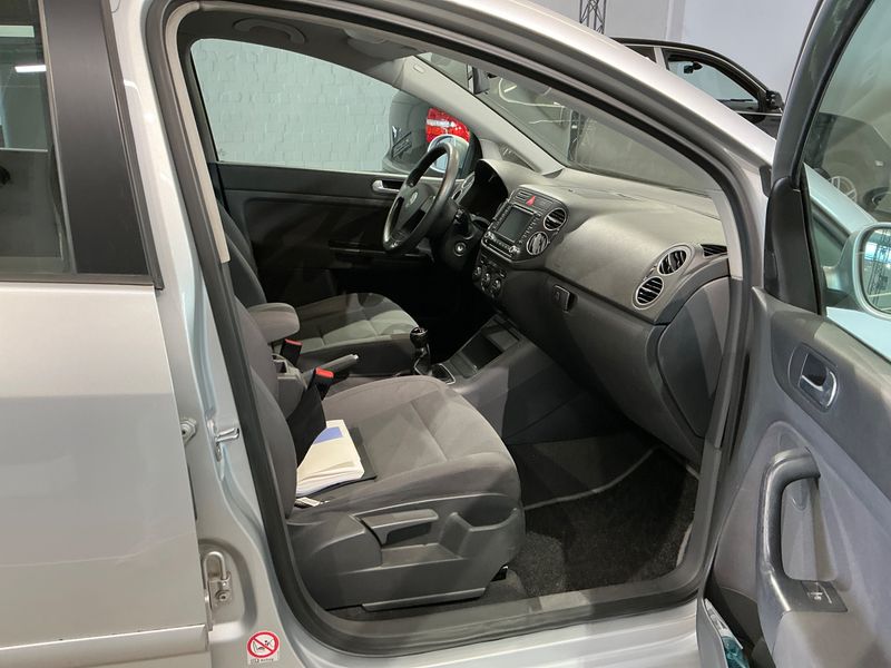 Volkswagen Golf V Plus 1.6 Comfortline — zdjęcie 3