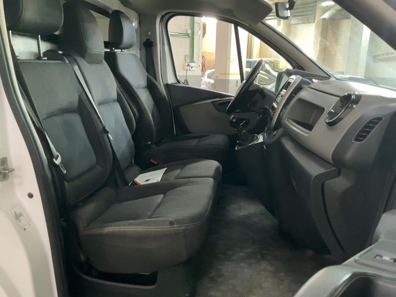 Renault Trafic 1.6 dCi L1H1 2,7t — zdjęcie 11