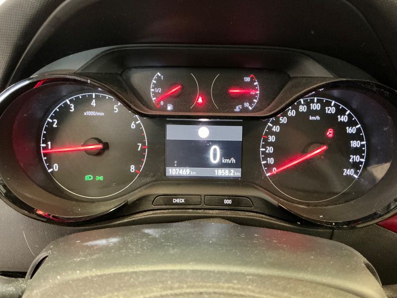 Opel Crossland X 1.2 Turbo GS Line — zdjęcie 13