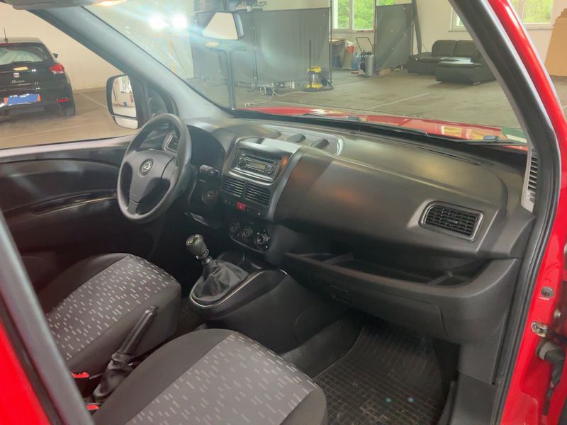 Opel Combo 1.4 Kasten L1H1 2,2t — zdjęcie 12