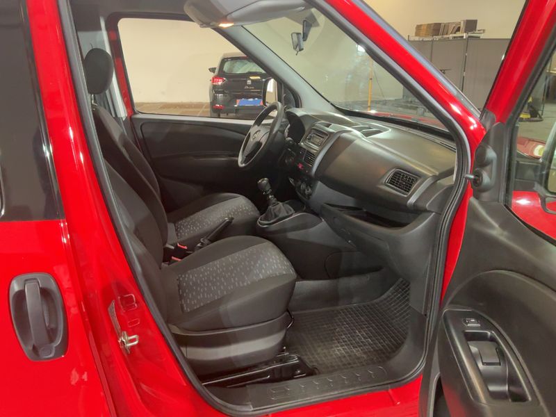 Opel Combo 1.4 Kasten L1H1 2,2t — zdjęcie 11