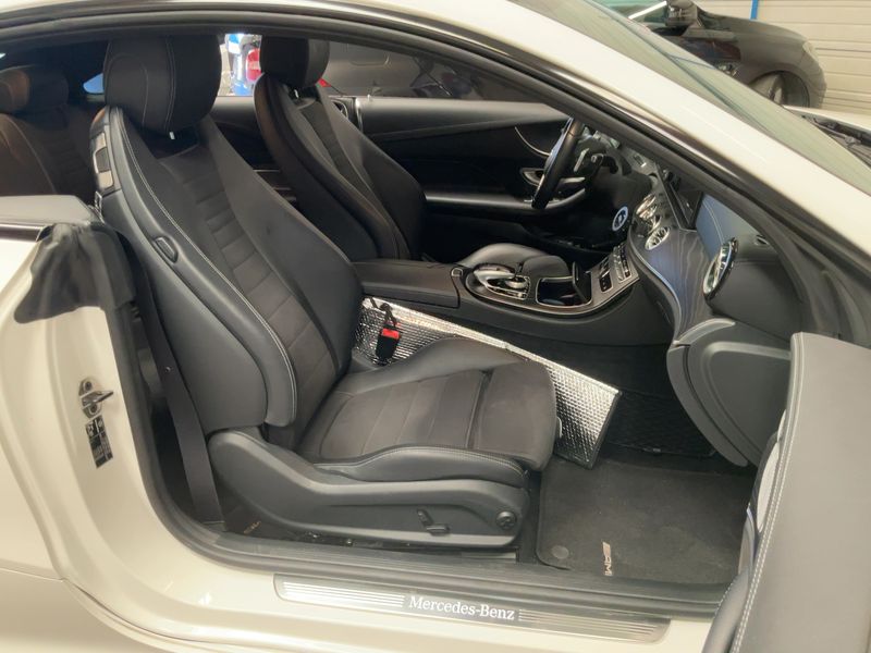 Mercedes-Benz E-Klasse E 350 d 4Matic AMG Line — zdjęcie 11