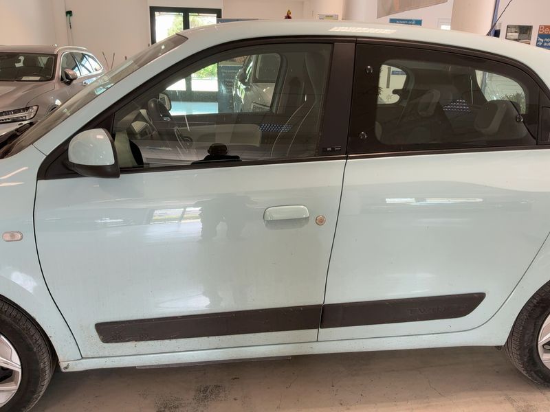 Renault Twingo electric drive 60 kW Zen Electric 2021 – снимка 4