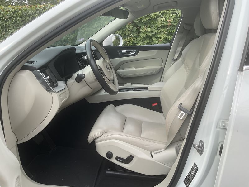 Volvo XC60 2.0 T5 Inscription AWD — zdjęcie 11