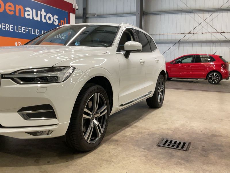 Volvo XC60 2.0 T5 Inscription AWD — zdjęcie 2