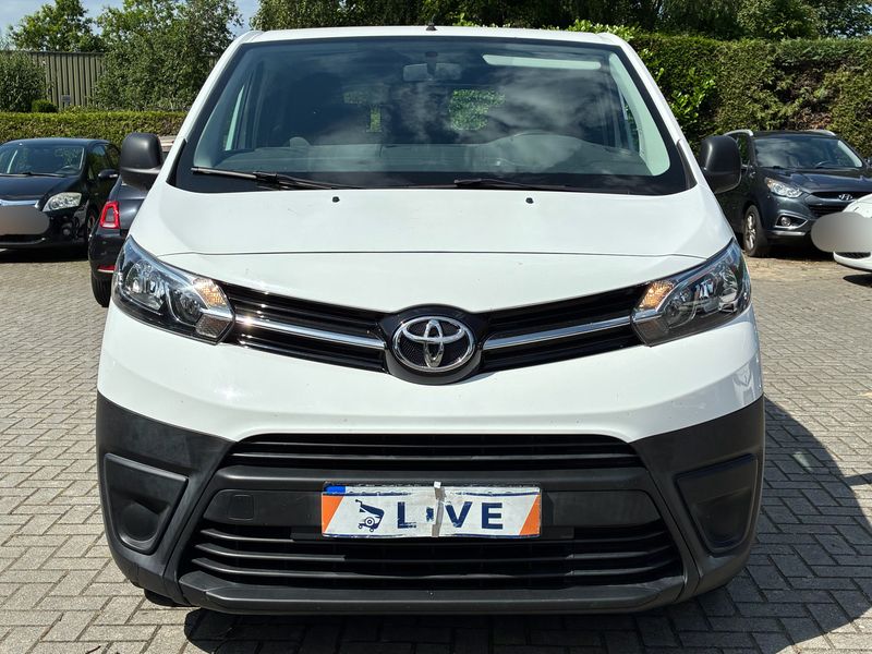 Toyota ProAce 1.6 D-4D L1 — zdjęcie 7