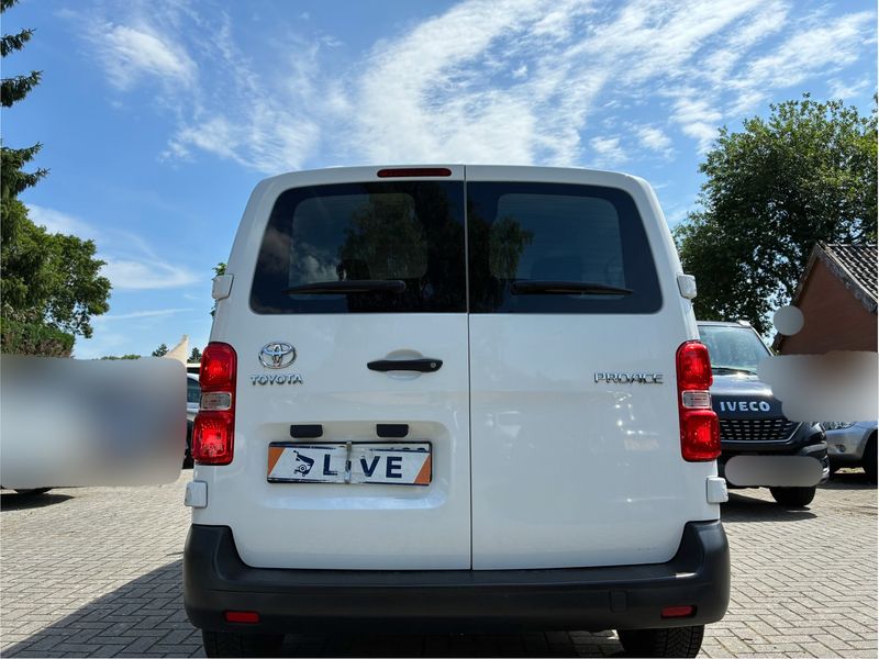 Toyota ProAce 1.6 D-4D L1 — zdjęcie 4