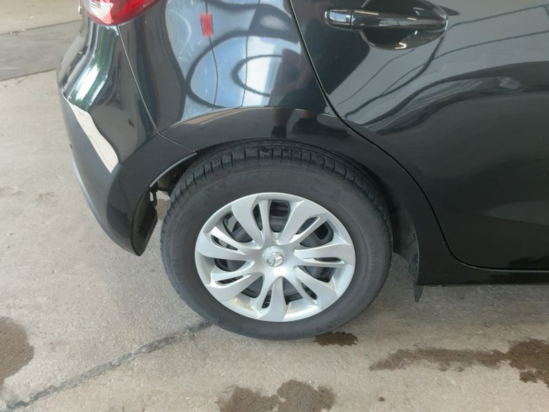 Mazda 2 1.5 Center-Line 2019 – снимка 9
