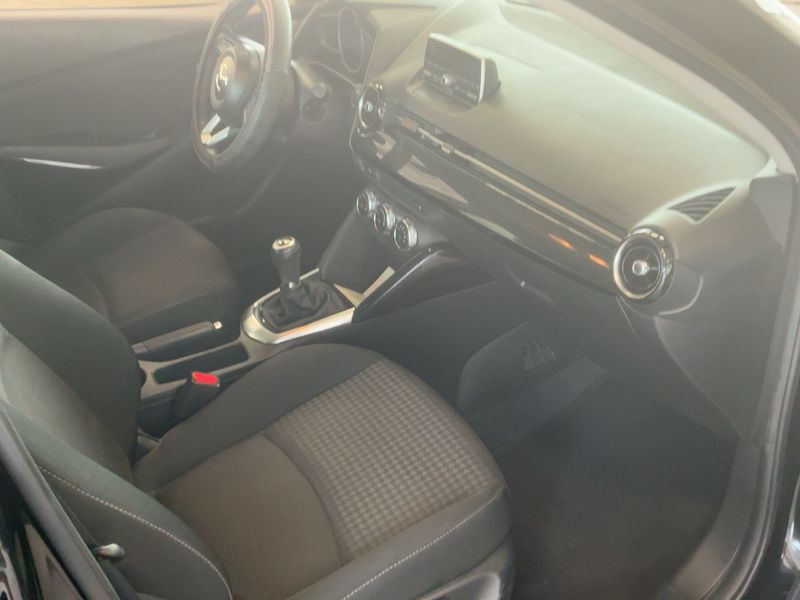 Mazda 2 1.5 Center-Line 2019 – снимка 17