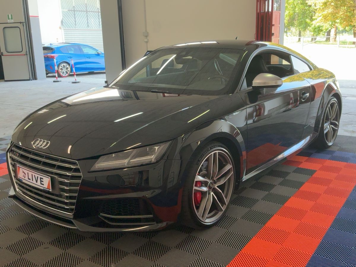 Audi TTS 2.0 TFSI quattro Coupe