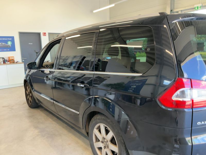 Ford Galaxy 1.6 TDCi Titanium — zdjęcie 3