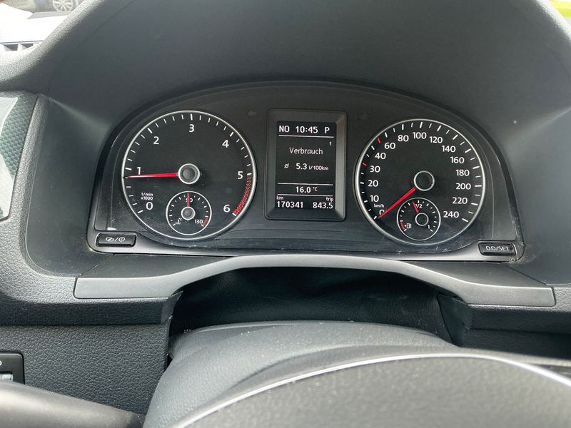 Volkswagen Caddy 2.0 TDI Highline BlueMotion Tech — zdjęcie 13
