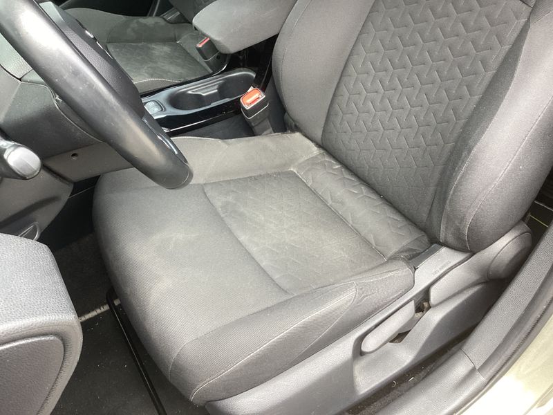Toyota Corolla 1.8 Hybrid Active 2019 – снимка 37