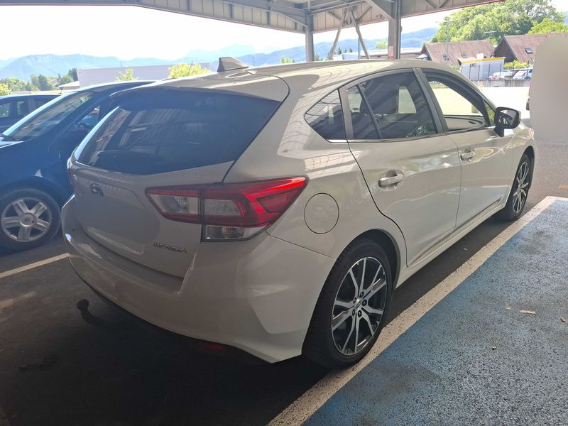 Subaru Impreza 1.6 Exclusive — zdjęcie 5