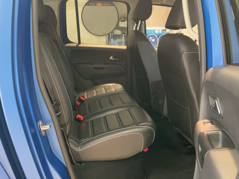 Volkswagen Amarok 3.0 V6 TDI Aventura DoubleCab 4Motion — zdjęcie 14