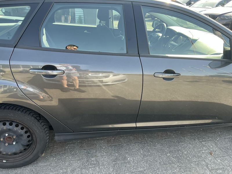 Ford Focus 1.0 EcoBoost Business — zdjęcie 7
