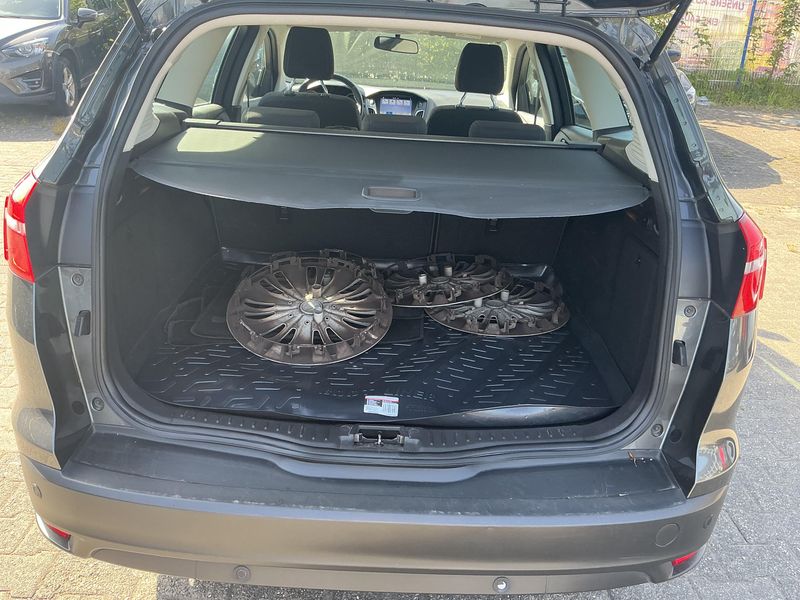Ford Focus 1.0 EcoBoost Business — zdjęcie 10