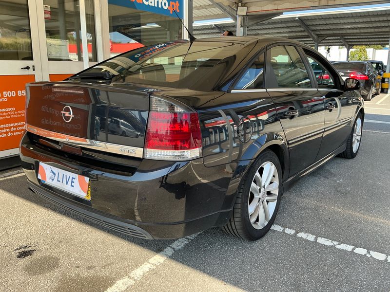 Opel Vectra 1.9 CDTI GTS / Sport — zdjęcie 2