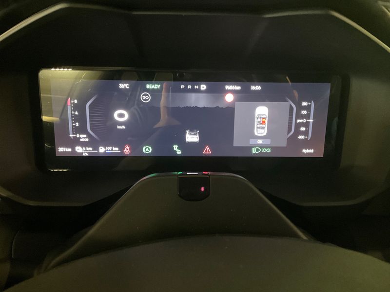Lynk & Co 01 1.5 TD Plug-in Hybrid More — zdjęcie 13