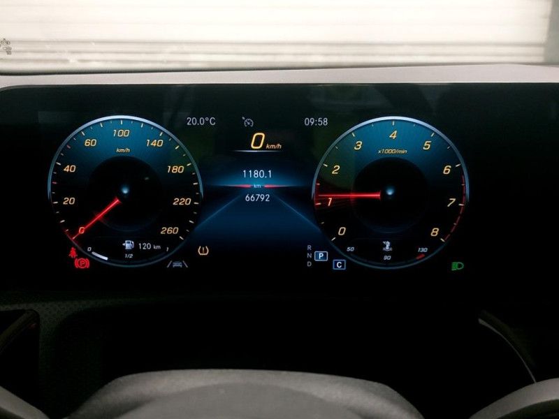 Mercedes-Benz A-Klasse Limousine A 200 AMG Line