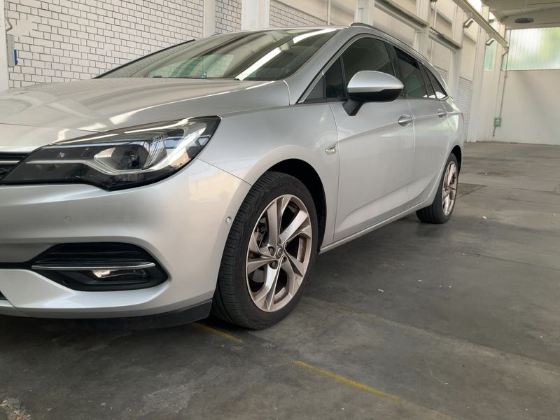 Opel Astra 1.2 Turbo Business Elegance Start/Stop — zdjęcie 2
