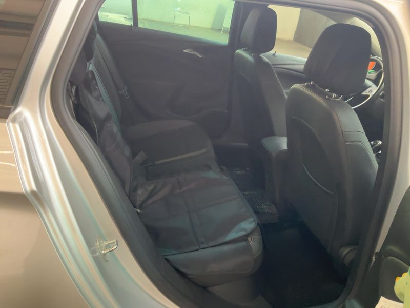 Opel Astra 1.2 Turbo Business Elegance Start/Stop — zdjęcie 14