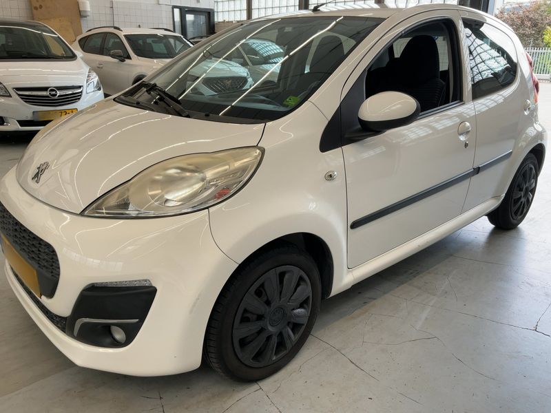 Peugeot 107 1.0 Active — zdjęcie 2