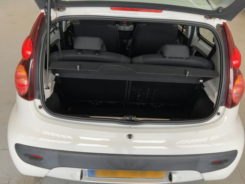 Peugeot 107 1.0 Active — zdjęcie 10