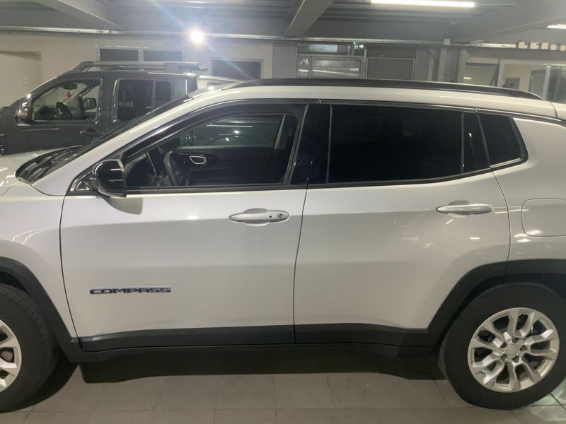 Jeep Compass 1.3 4xe Plug-in Hybrid Limited — zdjęcie 4