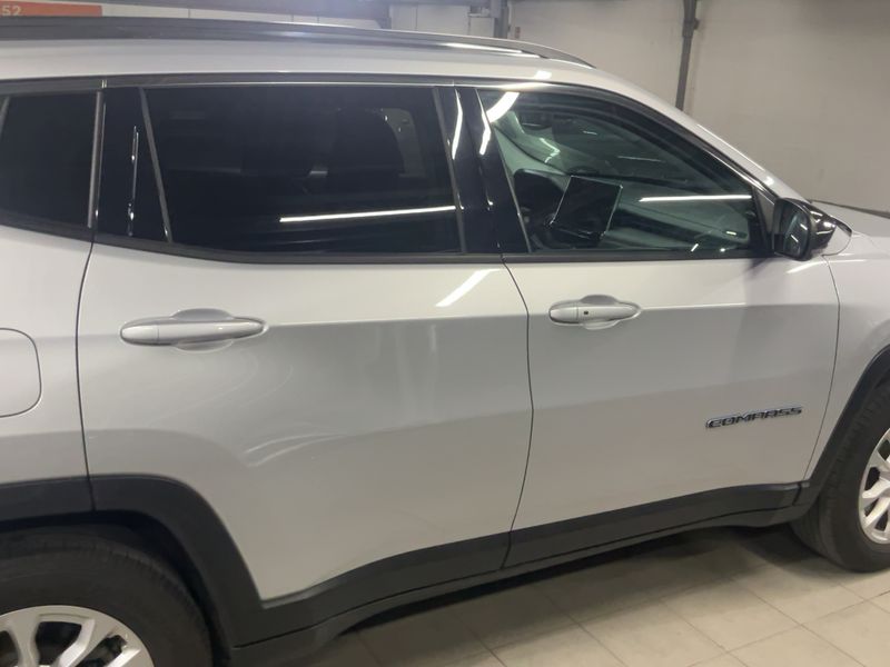 Jeep Compass 1.3 4xe Plug-in Hybrid Limited — zdjęcie 7