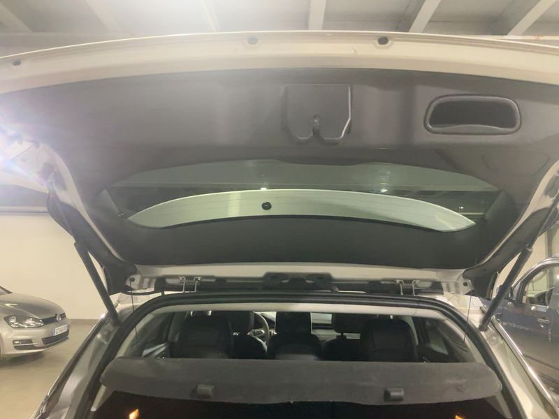 Jeep Compass 1.3 4xe Plug-in Hybrid Limited — zdjęcie 10