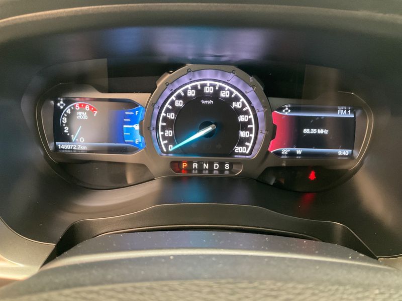 Ford Ranger 2.2 TDCi Doppelkabine Limited 4x4 — zdjęcie 13