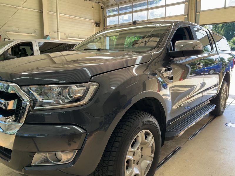 Ford Ranger 2.2 TDCi Doppelkabine Limited 4x4 — zdjęcie 2