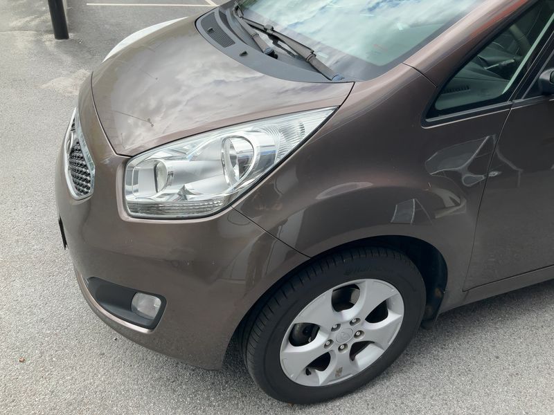 Kia Venga 1.4 Attract — zdjęcie 2