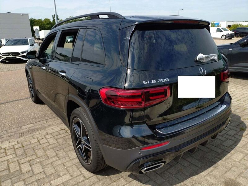 Mercedes-Benz GLB-Klasse GLB 200 Mild-Hybrid AMG Line — zdjęcie 2