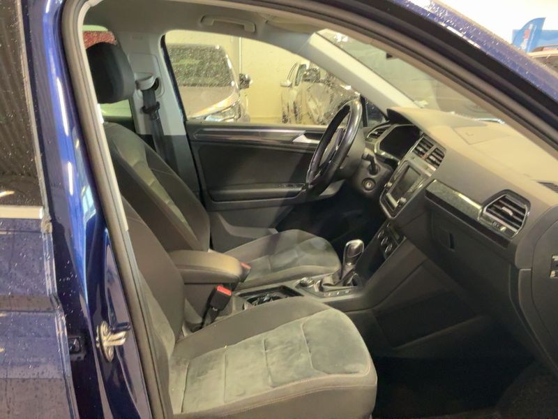Volkswagen Tiguan 2.0 TDI Highline 4Motion BlueMotion Tech — zdjęcie 11
